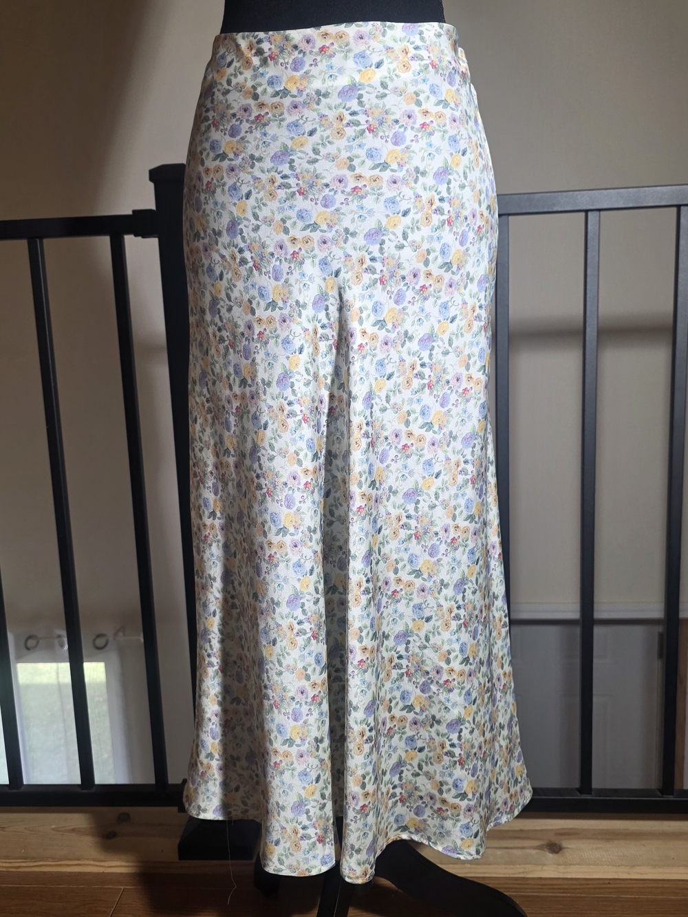 Zara Floral Print Maxi Skirt (Size L)
